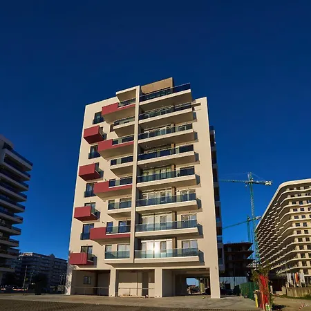 Sunny Lake Apartments With Breathtaking View