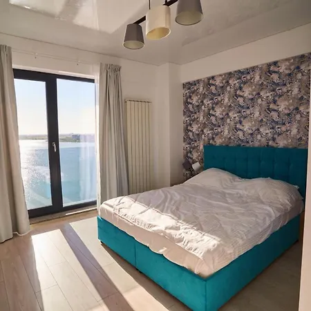 Sunny Lake Apartments With Breathtaking View *