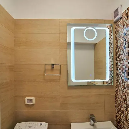 Sunny Lake Apartments With Breathtaking View Apartmán Mamaia