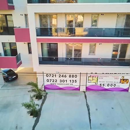 Apartmán Sunny Lake Apartments With Breathtaking View Mamaia