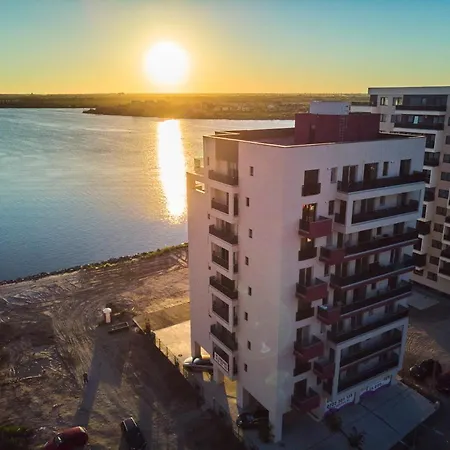 Sunny Lake Apartments With Breathtaking View *