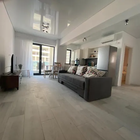 Apartmán Sunny Lake Apartments With Breathtaking View